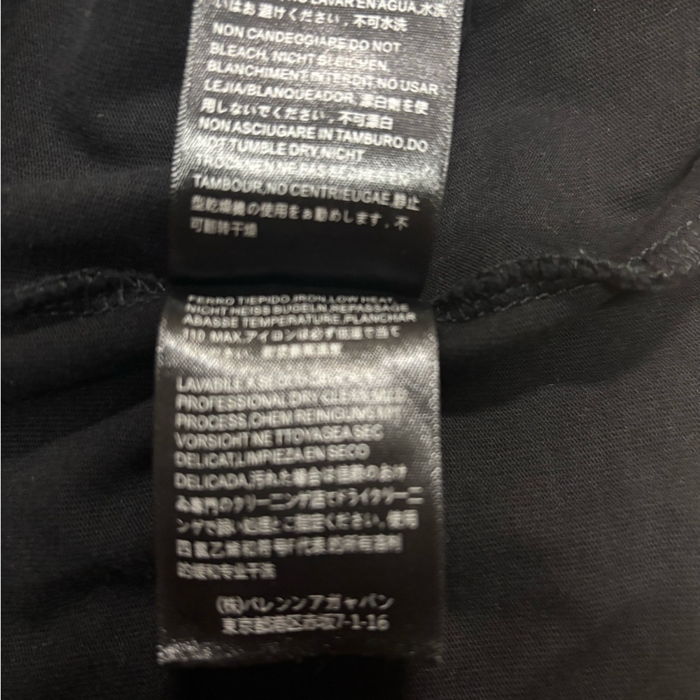 Good as new Balenciaga T shirt - Picture 5 of 6